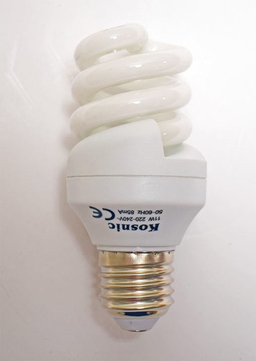 KOSNIC CFL Bulb | 11W ES / E27 Daylight White | 240V CFL Lamp | Lumena